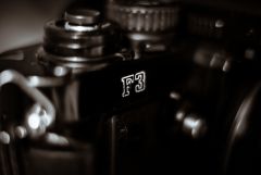 Nikon F3