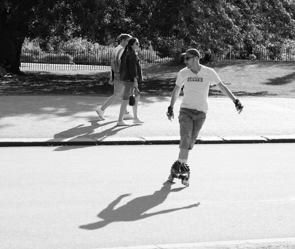Rollerblader b&w.jpg